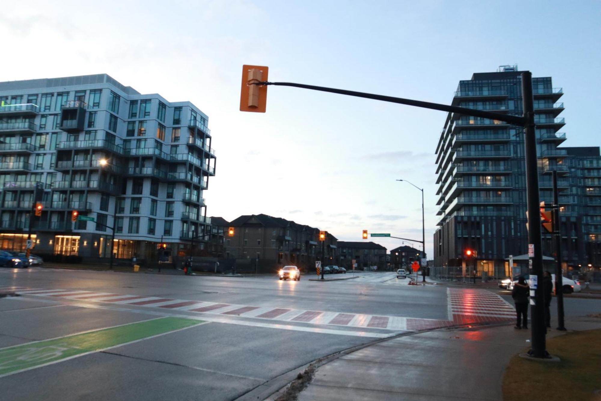 Stunning Furnished 2Bedroom/2Washroom Apartment Brampton Exterior foto